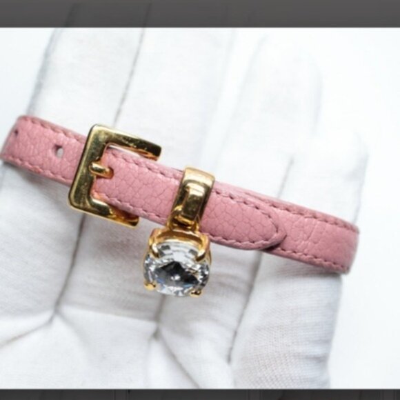Elegant Pink and Gold Bracelet with Crystal Charm - Picture 4 of 11